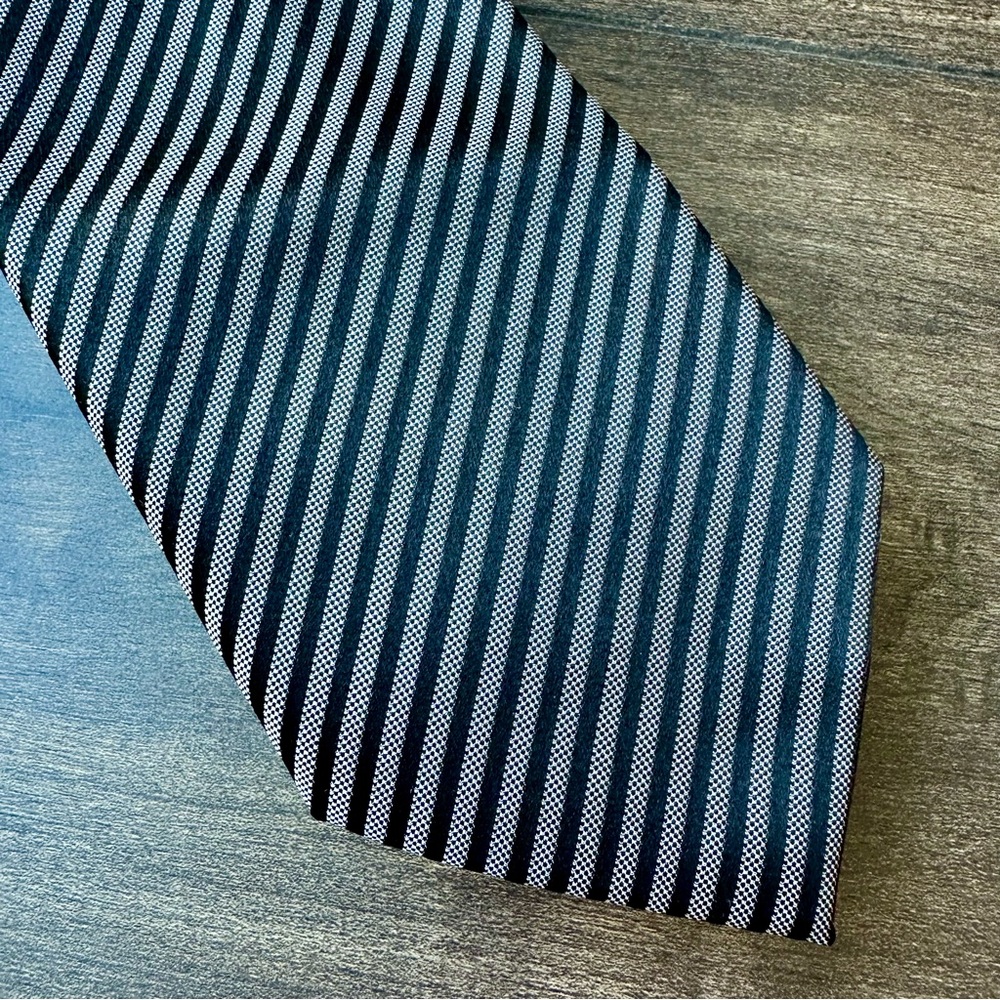 Donald J. Trump Signature Collection Black & White Striped Tie - 100% Silk